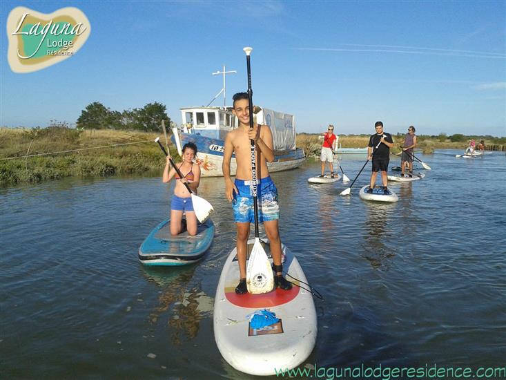 Paddle in de buurt van Laguna Lodge, Frankrijk