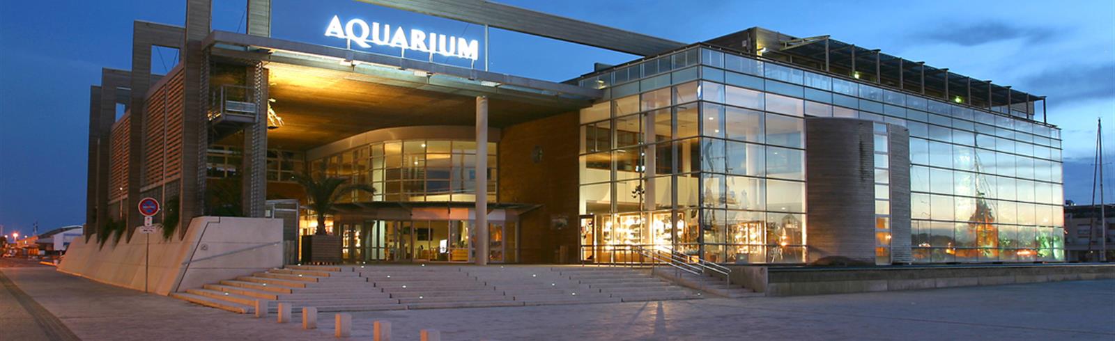 Facade Aquarium La Rochelle dichtbij Laguna Lodge Résidence