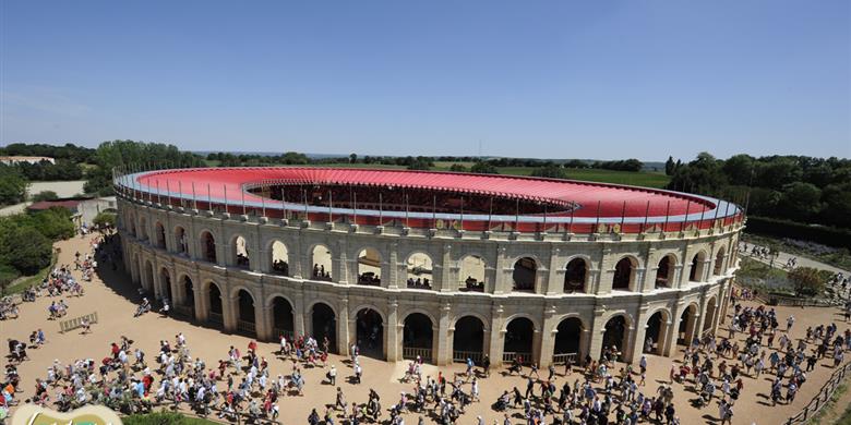 Arena Puy du Fou in de Vendee-regio in de buurt van Laguna Lodge Résidence aan de Atlantische kust van Frankrijk