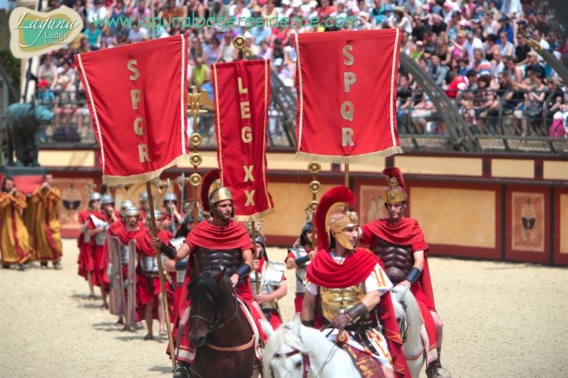 Optreden Puy du Fou in de Vendee-regio in de buurt van Laguna Lodge Résidence aan de Atlantische kust van Frankrijk