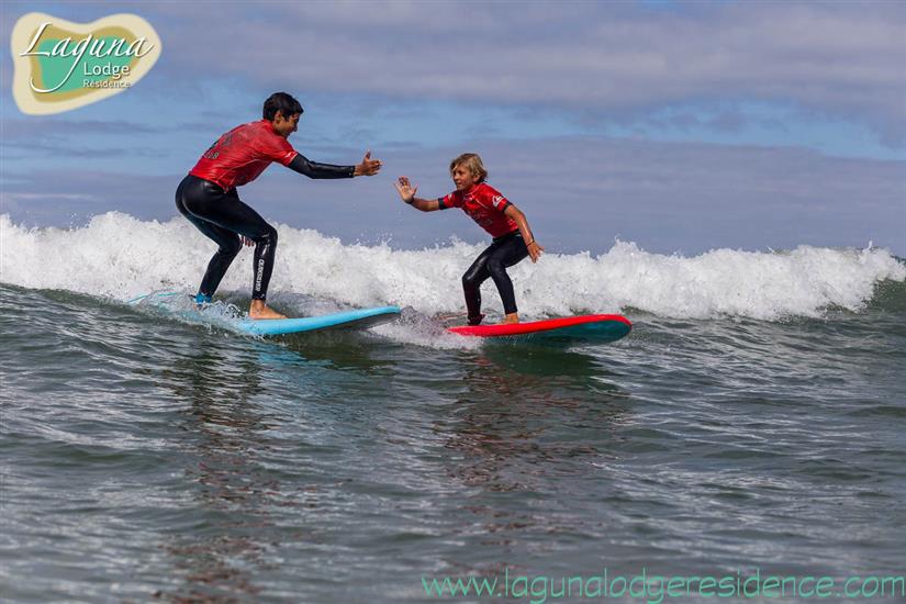 Probeer eens te surfen aan de Atlantische kust, Frankrijk, in de buurt van Laguna Lodge